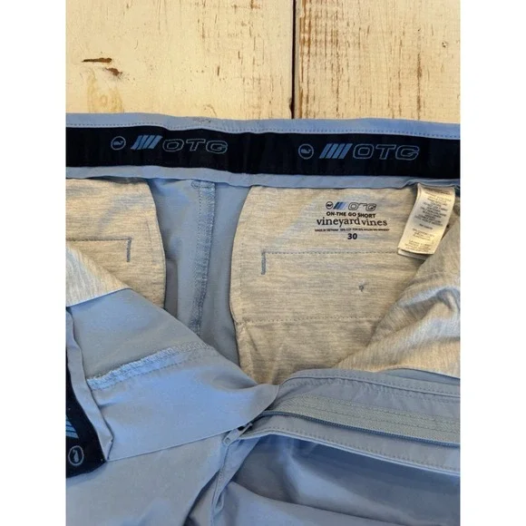 Vineyard Vines OTG On-The-Go Performance Shorts Mens 30 Light Blue Stretch